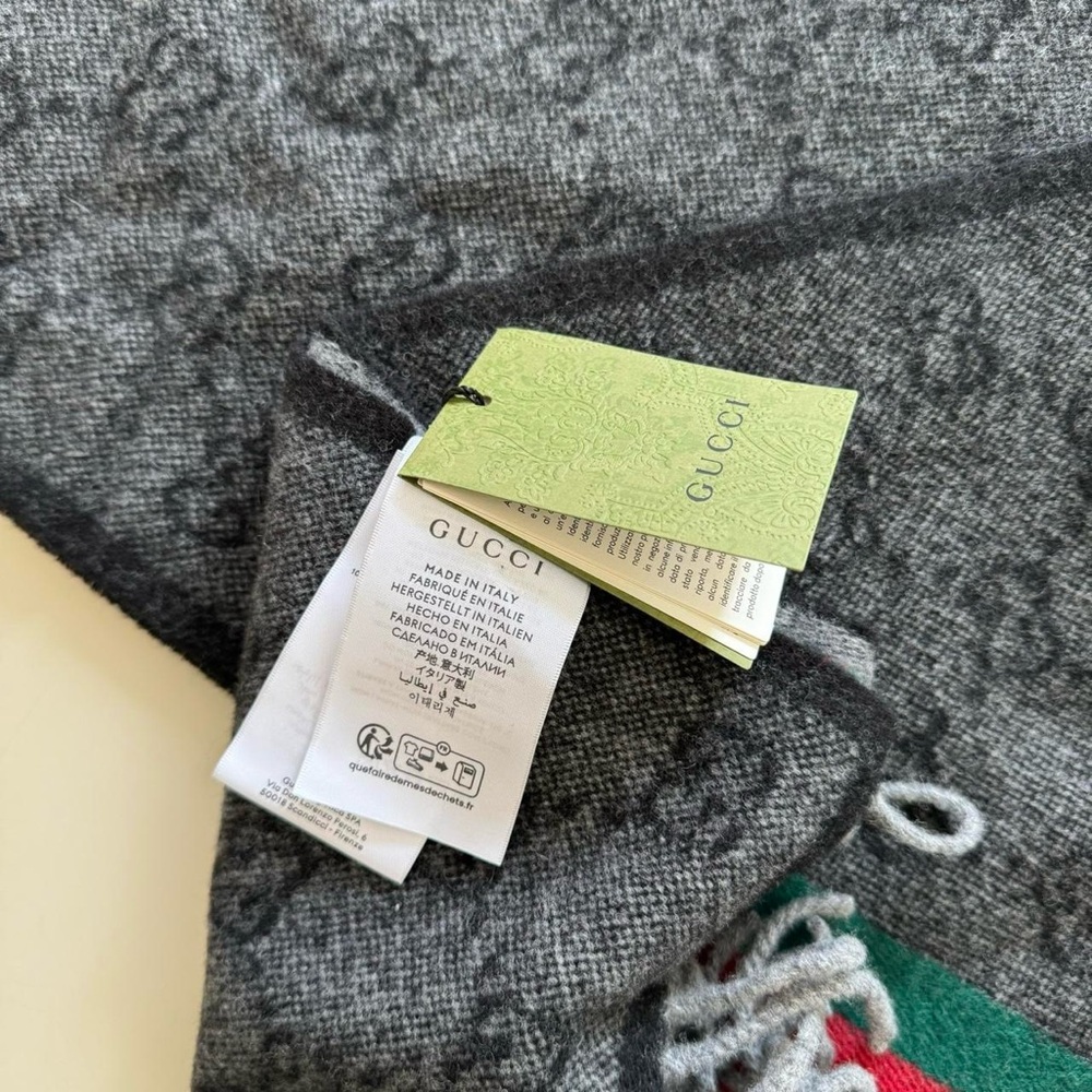 NWT GUCCI WOOL SCARF AUTHENTIC - Picture 4 of 9